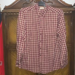 Mens Long sleeve soft 100% cotton LL Bean button down. Excellent condition